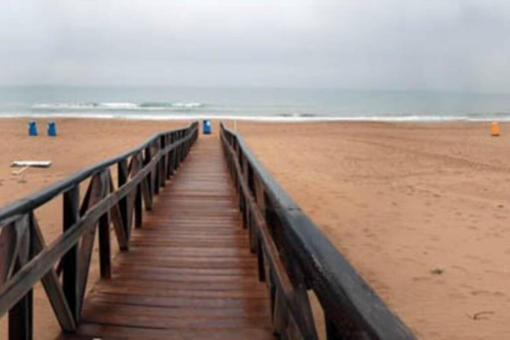Splendido Appartamento Fronte Mare Vista Spiaggia - Prima Linea Mare Torrevieja Dış mekan fotoğraf